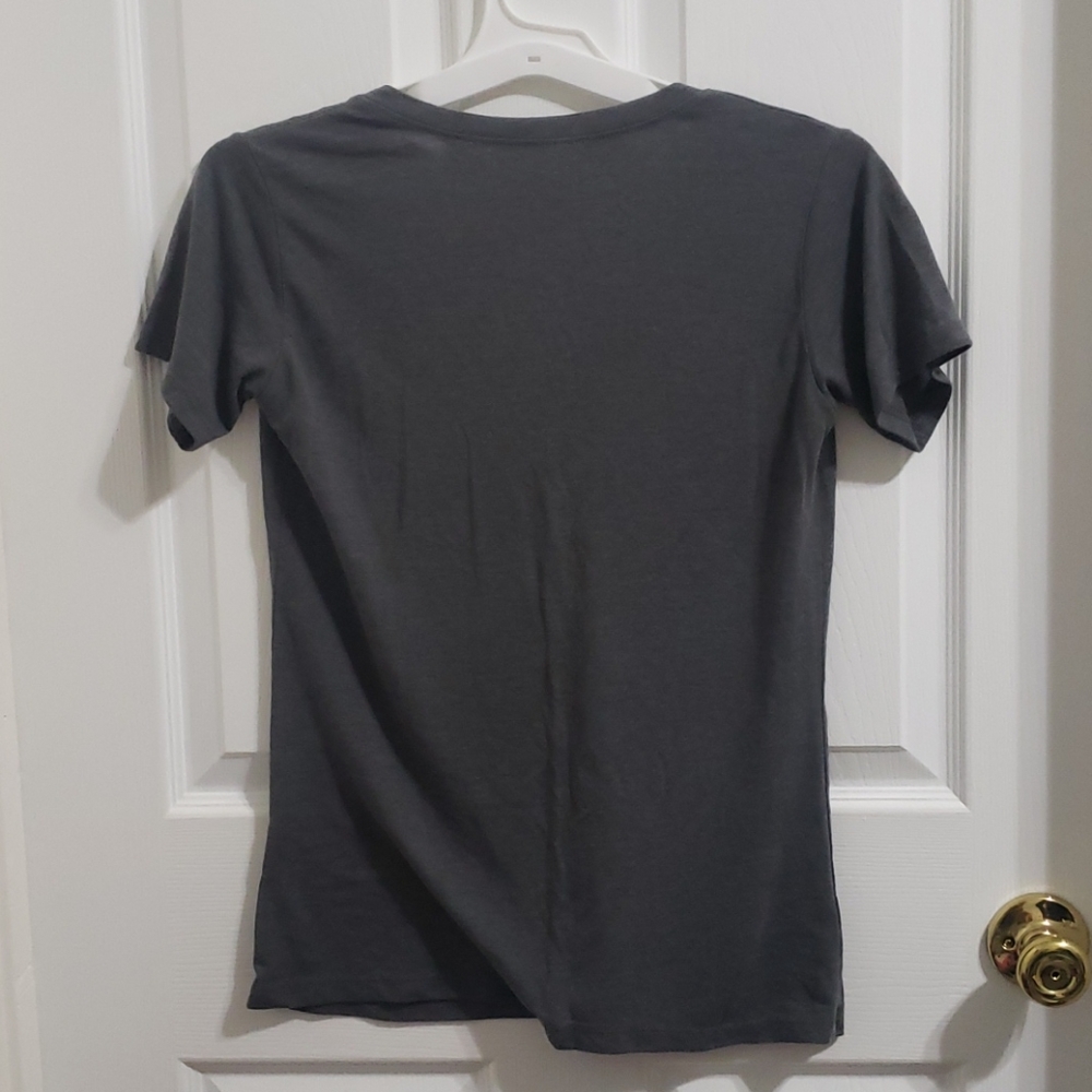 Mighty Fine V-Neck Gray NASA t-shirt Size Medium - Picture 2 of 3
